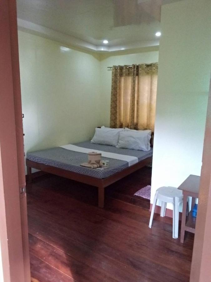 Mam Olson Pensionne House El Nido Bagian luar foto