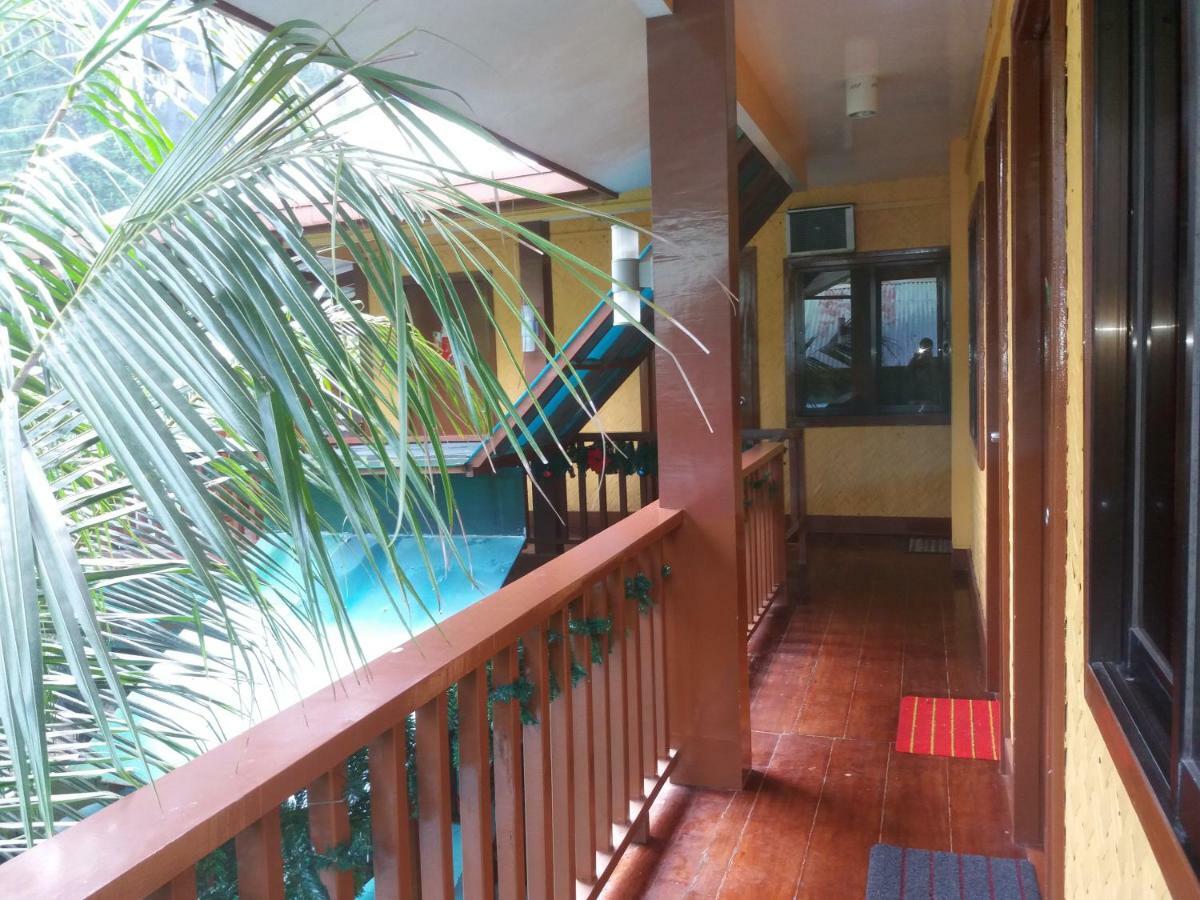Mam Olson Pensionne House El Nido Bagian luar foto