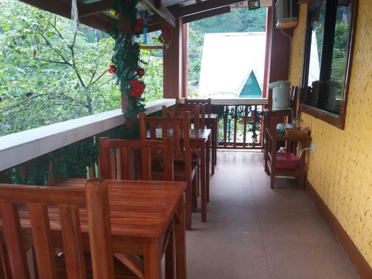Mam Olson Pensionne House El Nido Bagian luar foto