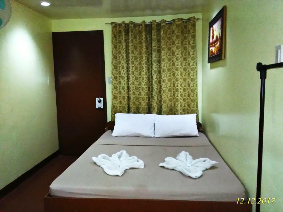 Mam Olson Pensionne House El Nido Bagian luar foto